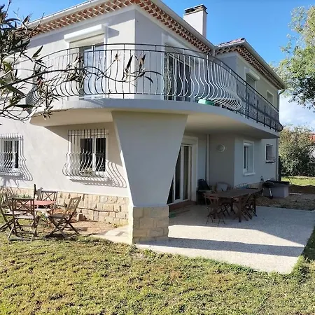 Apartment Rc De - 280 m De La Mer - Grand Jardin Hyeres