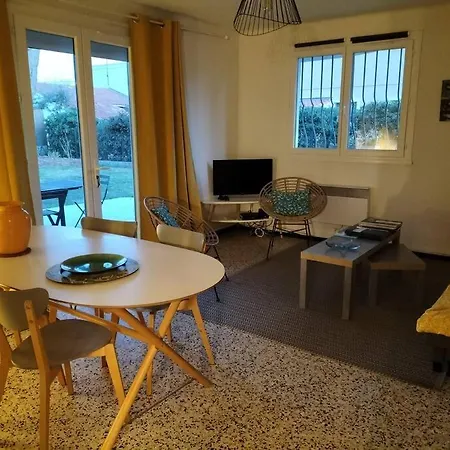 Rc De - 280 m De La Mer - Grand Jardin Apartment Hyeres